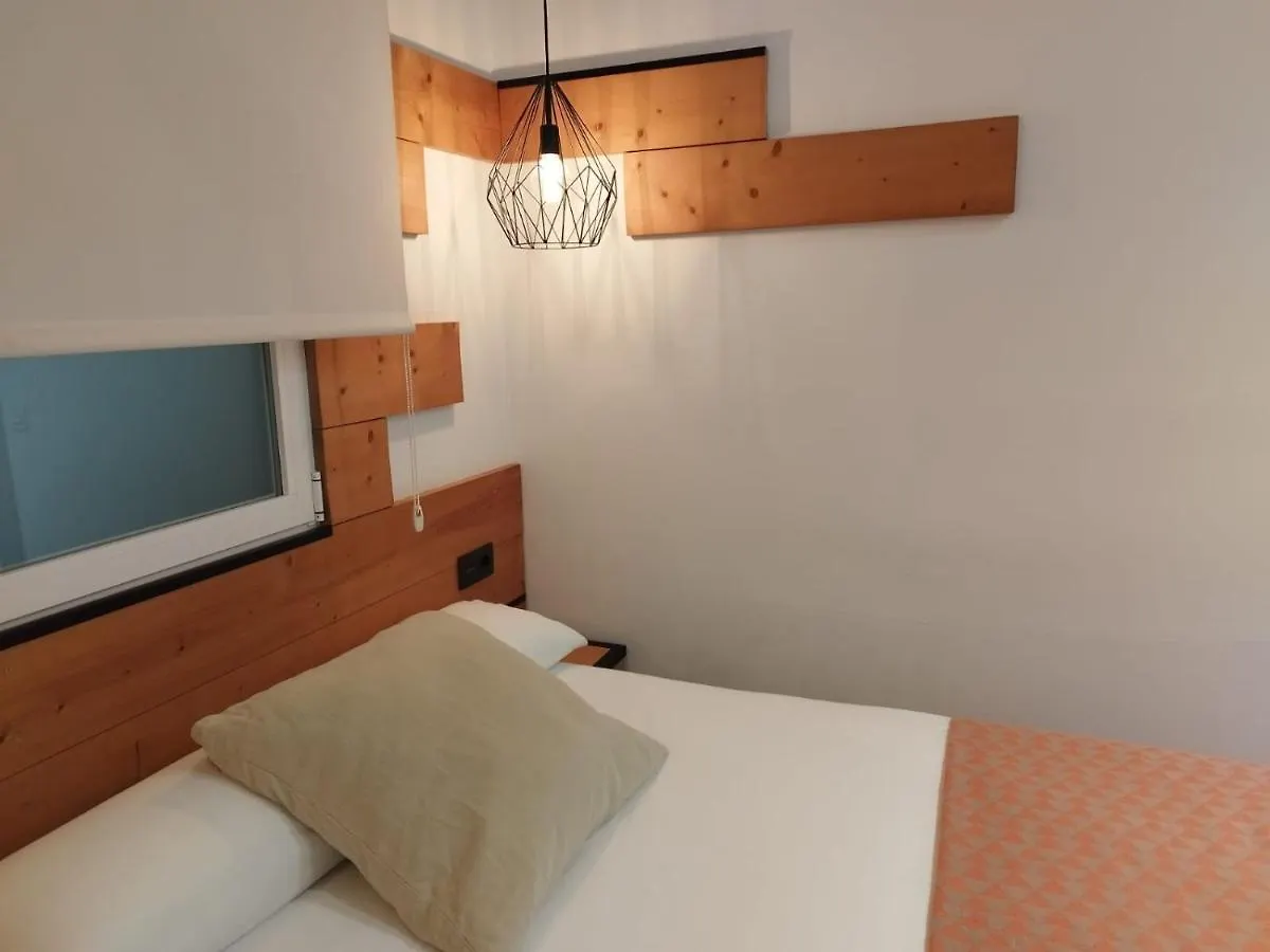 Pension La Perla San Sebastian 2*,  Spain