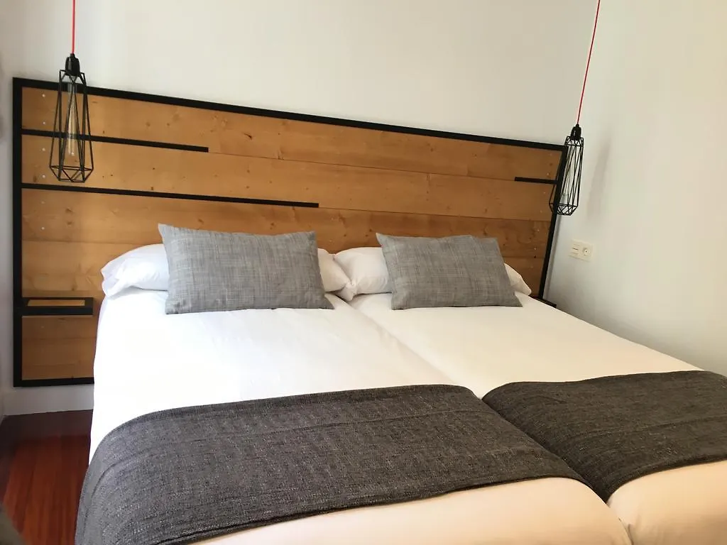 Pension La Perla San Sebastian Guest house
