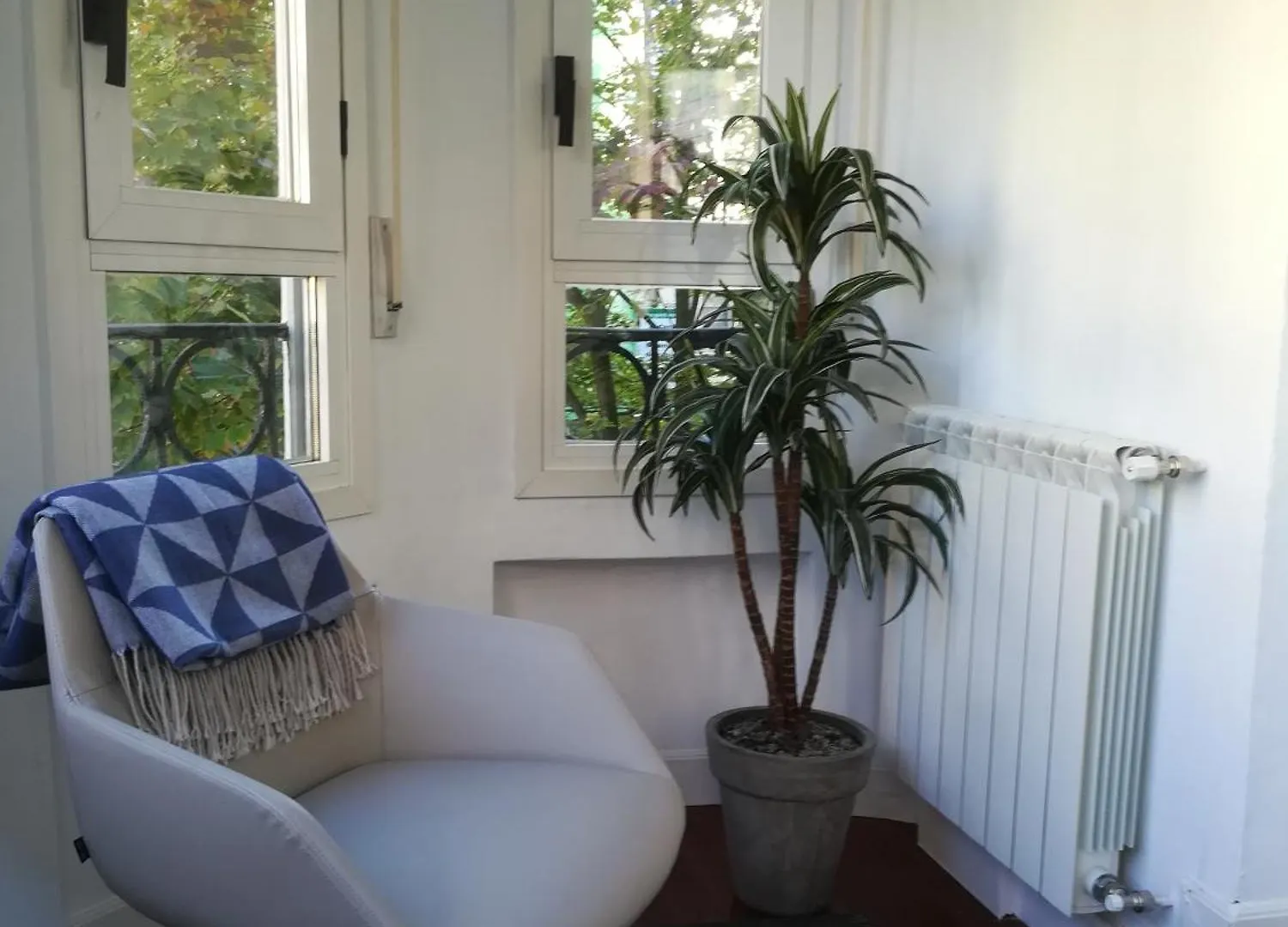 Pension La Perla San Sebastian 2*,  Spain