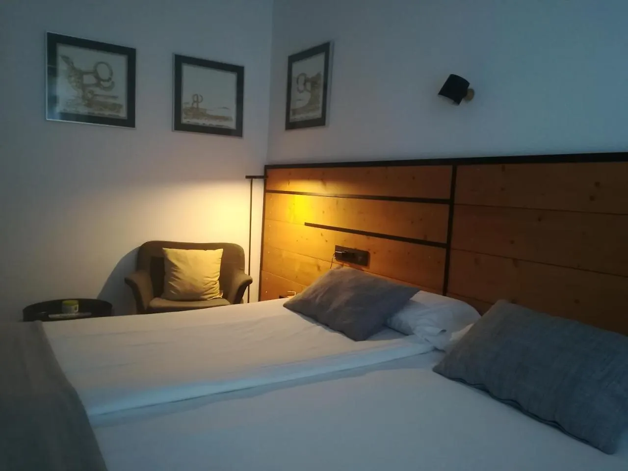 Pension La Perla San Sebastian Guest house