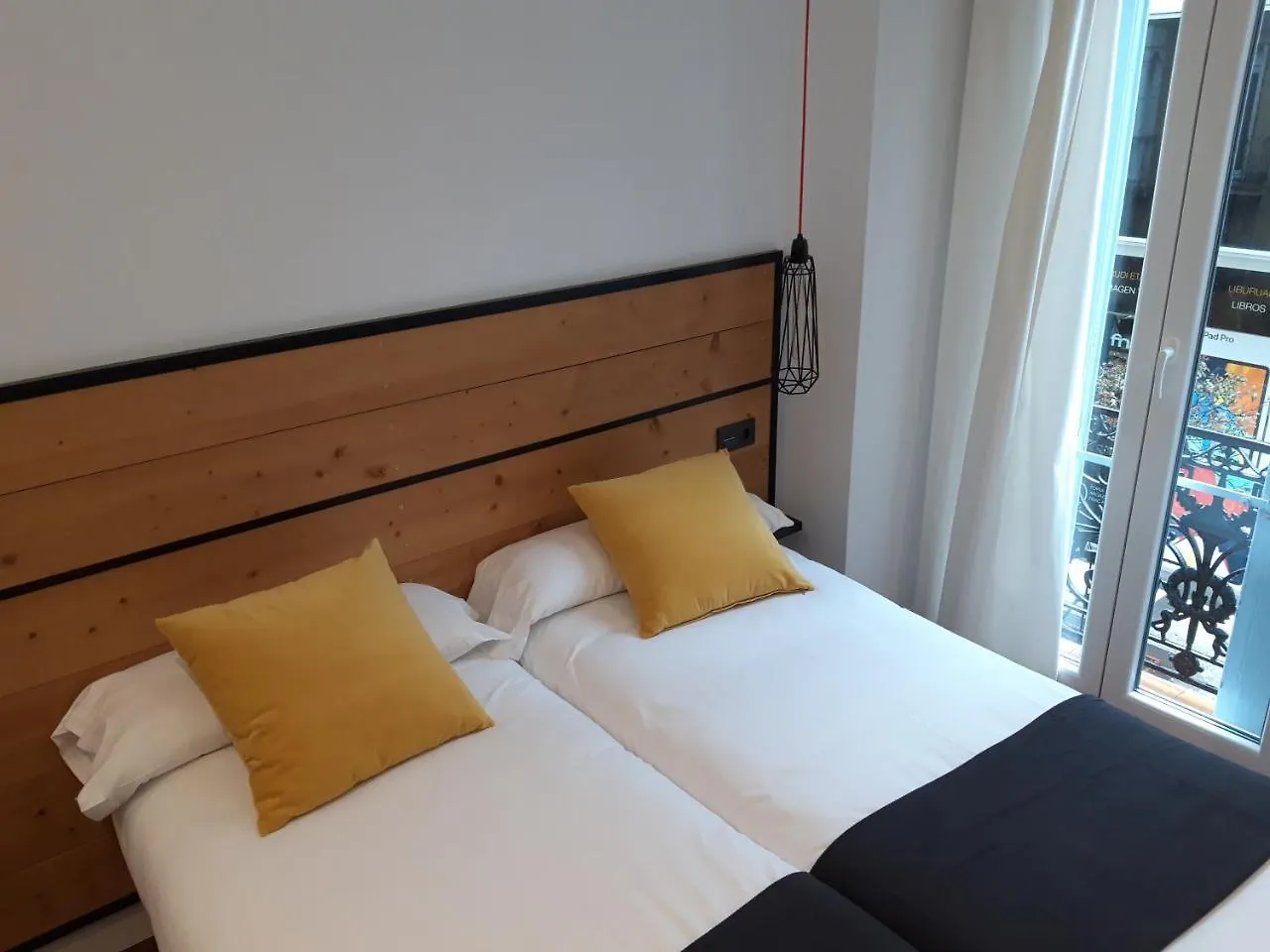 Pension La Perla San Sebastian Guest house