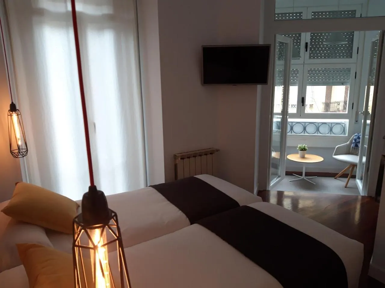 Pension La Perla San Sebastian 2*,  Spain