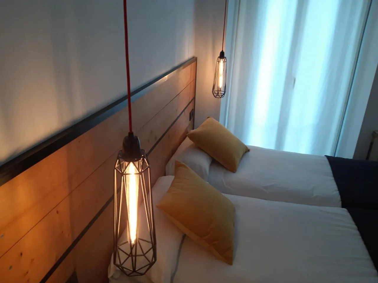 Pension La Perla San Sebastian 2*,  Spain